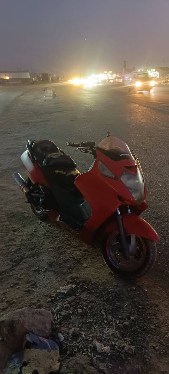 السلام عليكم من رخصت الأدمن للبيع سلفر ونج ياباني مو امريكي ياباني بيه افر و لوفر شغال دراجة قوية و بطلة بي معنى لكلمه عنواني بغداد حافظ لقاضي ترايك من بغداد للنجف لا حماوة و لا تنقيص معدل فول بيهة محرك يشگ لگاع السعر مليون و لشراي بي خير ويدلل رقمي *********** بي واتساب
