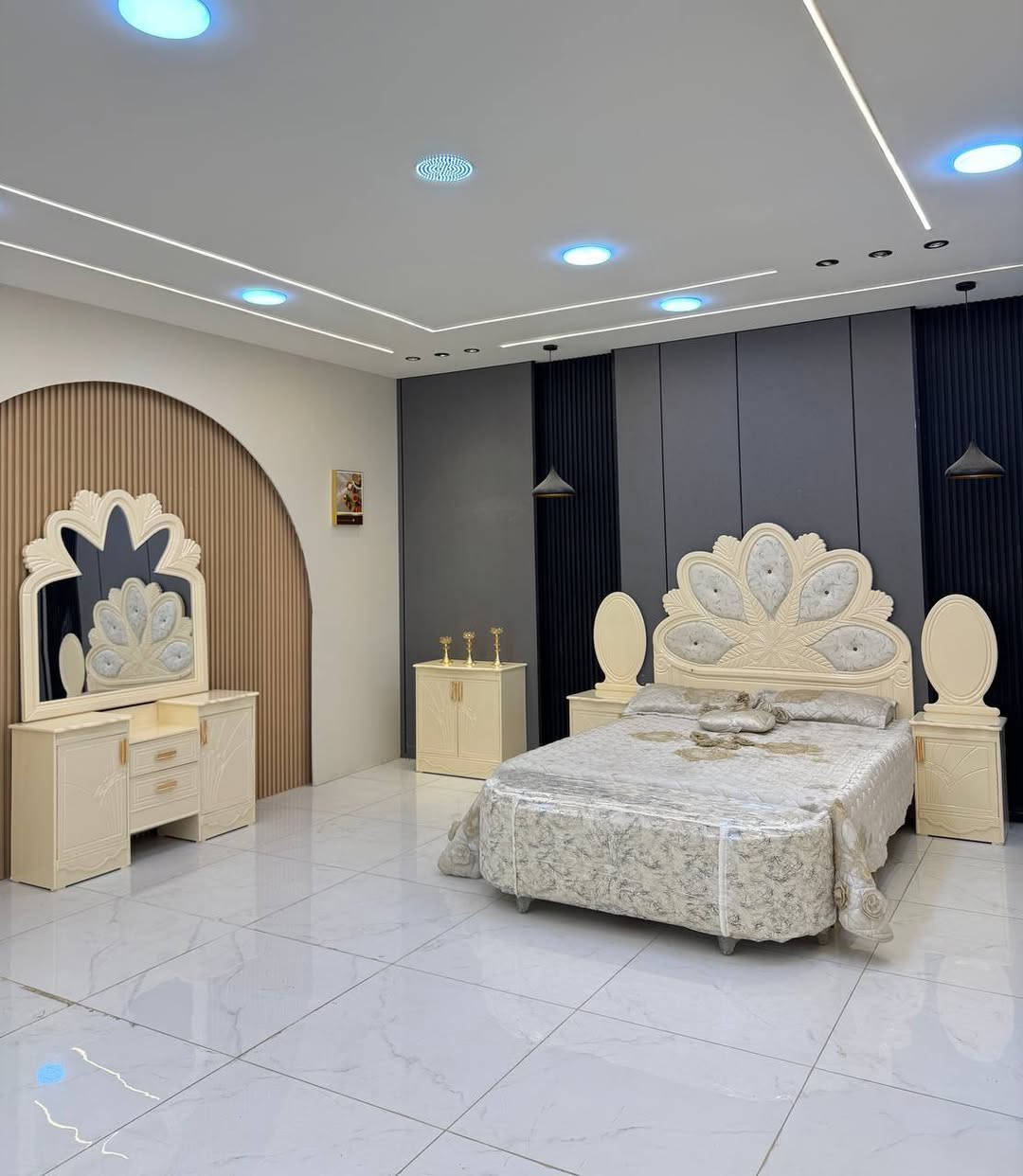 🌹 غرفة نوم أنيقة بتصميم عصري وجودة عالية 🌹

إذا تبحثون عن الراحة والأناقة بغرفة نوم وحدة، هذا الموديل راح يعجبكم ✨

✅ تصميم راقي ومميز
✅ خامات متينة وعمر طويل
✅ ألوان عصرية تناسب كل الأذواق
✅ سعر مناسب مقابل الجودة

📍 التوصيل متوفر
📩 للاستفسار والسعر راسلونا على الخاص

لا تفوتون الفرصة، خلي غرفة نومكم أجمل وأفخم 💖

#غرف_نوم #اثاث_العراق #غرف_نوم_مودرن #غرف_عرسان #اثاث_منزلي #اربيل #بغداد #الموصل #البصرة #كركوك


**إذا كنت صاحب هذا الإعلان وتريد حذفه لأي سبب، رجاءا أرسل رسالة إلى الدعم الفني**