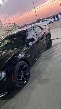 للبيع فقط   كرايسلر (اوباما ) s300   2023   رقم بغداد بأسمي تحويل ثاني...