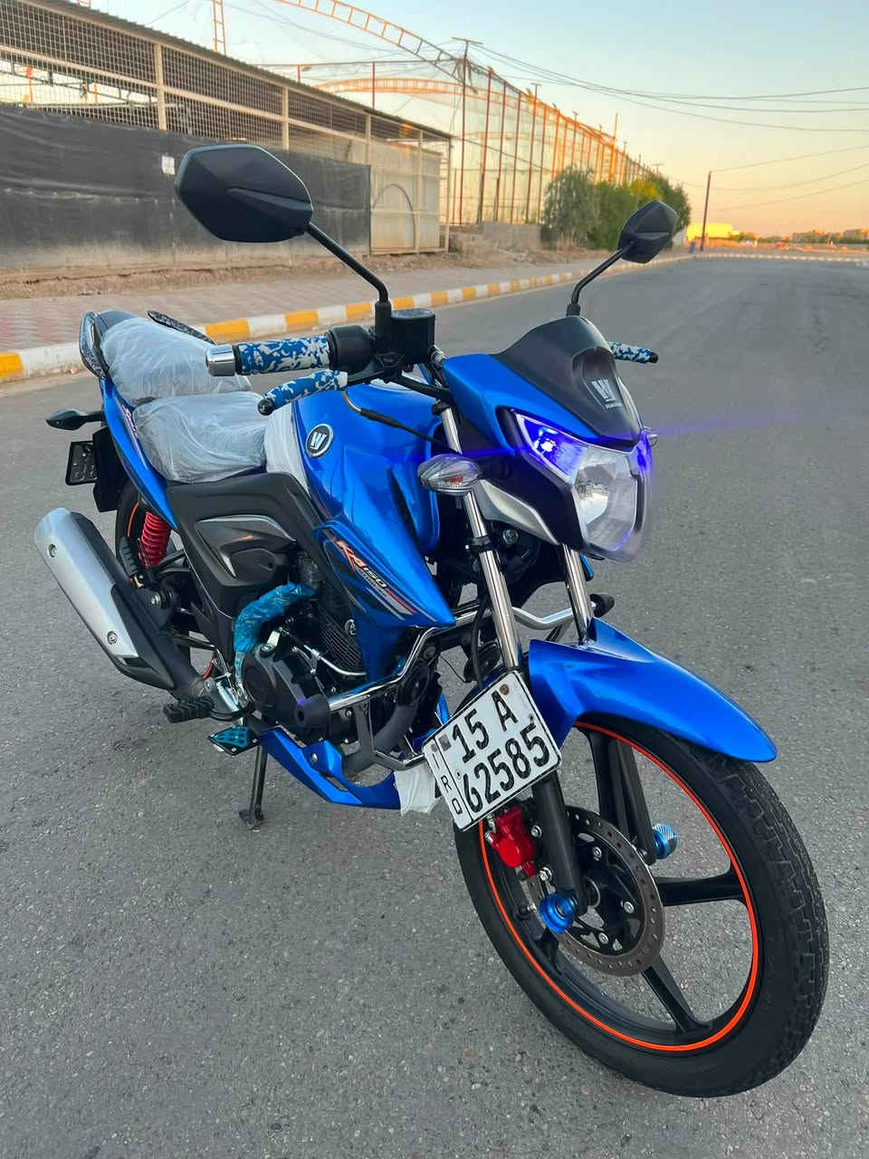 هاوجي للبيع موديل2023دراجه بعده زيرو ماشيه4الاف بعده جديده كفاله تحويل ثاني يوم ارقام نكليزي سويجات ثنين بصمات ثنين دراجه مكفوله من شخط مكان تاميم8شباط (سعر18)وبيه مجال الميشتري ليتصل ويتعبني للاستفسار***********
