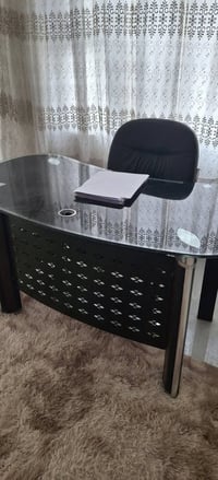 ميز مكتبي إيطالي • زوليه إيراني ٣×٥ • قنفه شمواه ٢٫٥م