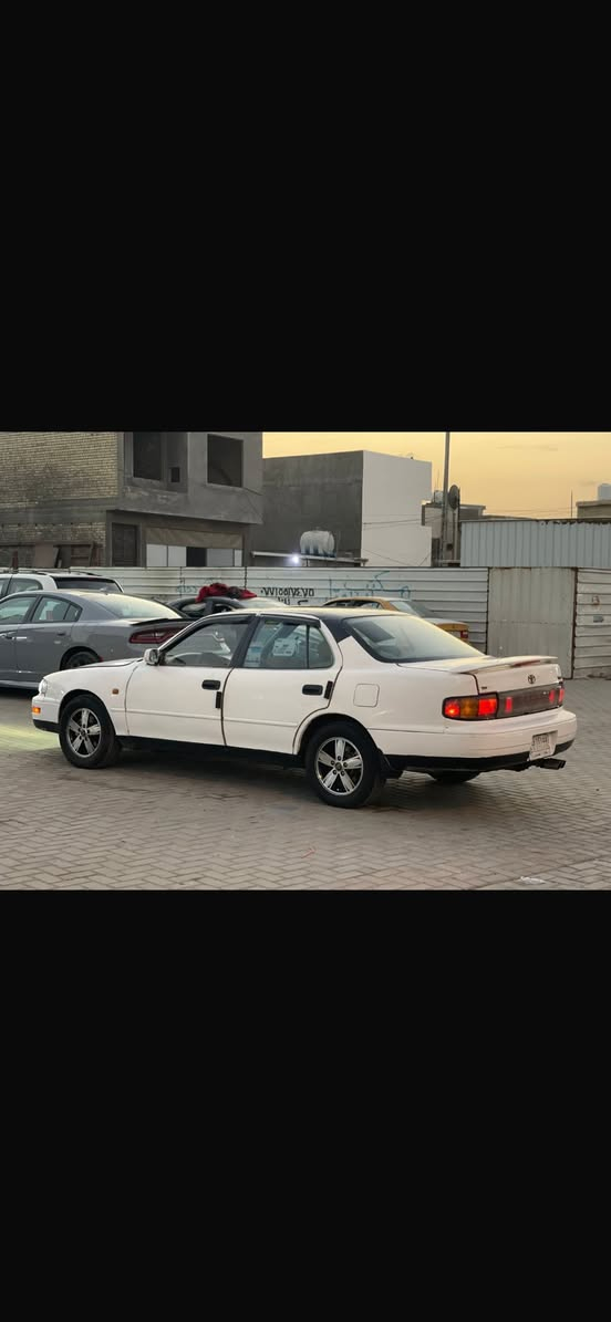 السلام عليكم للبيع تويوتا كامري موديل 93 كير اوتماتيك رقم بغداد
مكينه حجم ٦ سلندر 
مكينه وكير مكفولات حداديه جاهزه
السعر ٤٥ ورقه السياره جاهزه بدون نقص
مكان السياره بغداد ظباط حي الجهاد
للاتصال ***********
