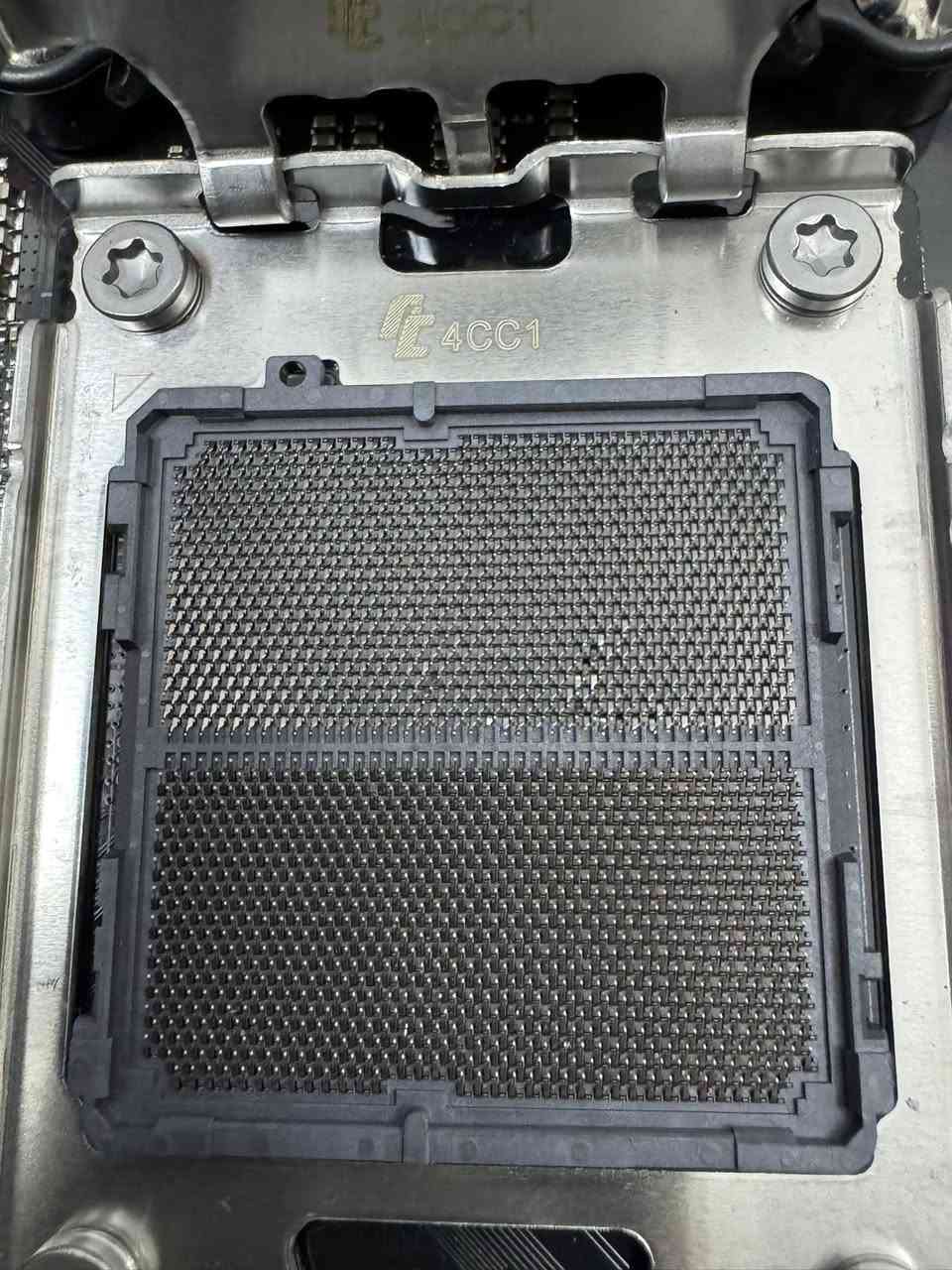 Asus B650-PLUS WIFI Motherboard
متوفر مذربورد

Asus B650-PLUS WIFI Motherboard 

جديد غير مستخدم غير مفحوص 

انتبه اكو بنات متحركه بقاعدة البروسسر

فحم فحم فحم بدون فحص 

اعله سعر ابيع


**إذا كنت صاحب هذا الإعلان وتريد حذفه لأي سبب، رجاءا أرسل رسالة إلى الدعم الفني**