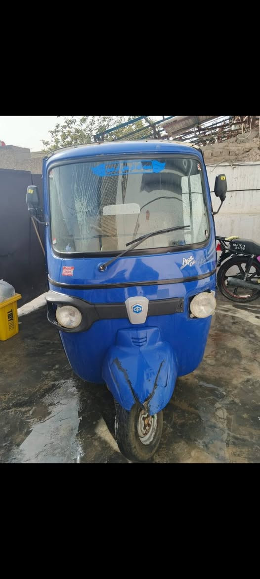 تكتك بياجو موديل ٢١ أوراق كاملة سعر ١٢٥٠ عنوان جسر ديالى الكرغولية ***********
