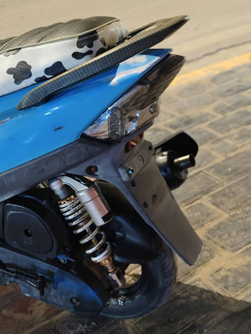 السلام عليكم
دراجة ماكس عدلة للبيع منزلها حاوية على ايدي بيها خير من الله تزويد 
1 كشن 4 ولفات بقري 
2 منضومة زنون عالي + رماش 
3 صدر بلادي سمائي رياضي
4 ملقط ازرك رياضي 
5 خلية بك لايت 
6 يدات سكليتر 
7 صالنصة رياضي 
8 دبل خلفي رياضي ابو البطل شركة كاو بلادي 
9 سبايدر طلاء كاربون رياضي 
10 تخم يدات بريك rrgs سلفر
11 براغي رياضي اشكال و انواع خير من الله 
نقصها فقط قفل جنطة جنطتها ما تقفل 
    ( الكفر سمائي بلادي + بي ملاحظة )
( ورقة المعرض موجودة عدي نازلة من امير الحلو )
السعر ٦٧٥ عنواني كربلاء واتساب+ اتصال 
***********
