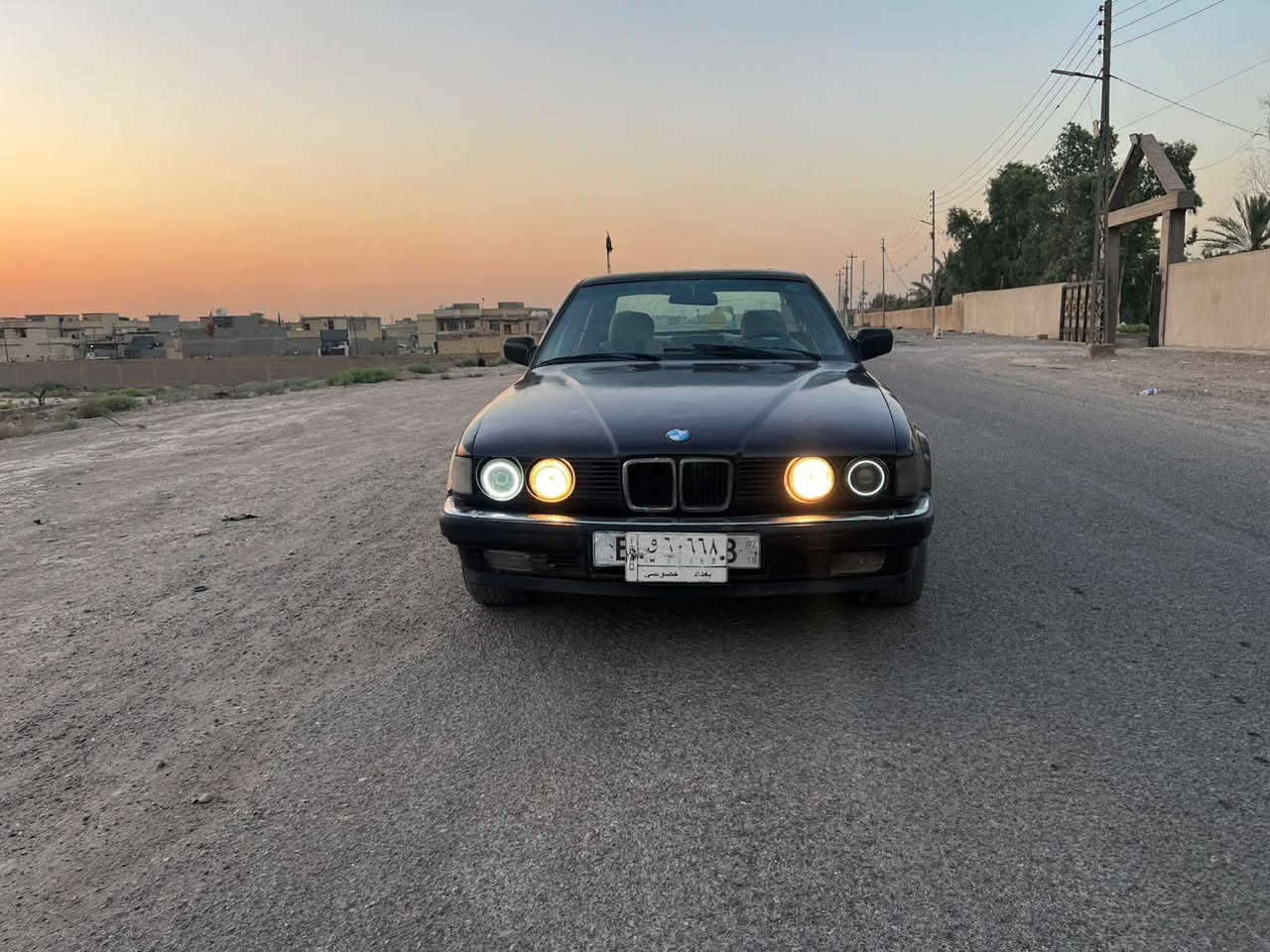 للبيع بيئم حجم 735مفتوح موديل90 بغداد مشروع وطني سنوية لغاية 28سعر 40$رقم موبايل ‏‪***********‬‏كير اوتوماتيك محرك وكير مكفولات دواخل نضيفة كهربائيات كله شغالة ويل خلية تخم تايرات جدد سيارة  لاضربة ولاتبديل ولاخياس حدادية امامي خلفي جديد مكاني بغداد
