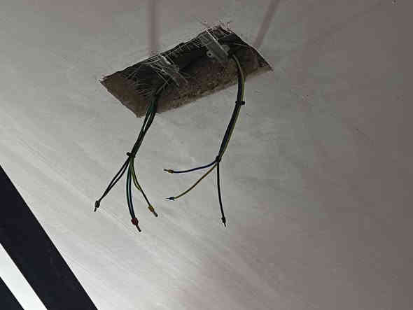 كادر متكامل خلفات وعمال مع وسيله نقل العمل داخل بغداد فقط
تاسيسات كهربائيه عامه صيانه الاعطال الكهربائيه قرائه وتنفيذ المخططات الهندسيه  تسليك تقفيل فتنك حفر نزالات كافه الاعمال الكهربائيه  للتواصل
***********
***********
