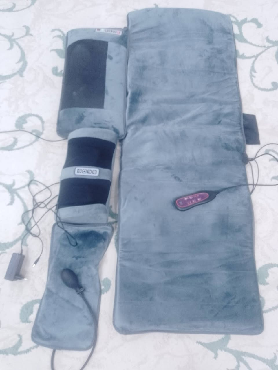 دلاكه طبيه اصليه مابيها نقص جديد غير مستخدم تدليك عام للجسم أقدام ركب ارداف ظهر رقبه أي استفسار اتصل على رقم 
***********
يوجد توصيل لجميع المحافظات
