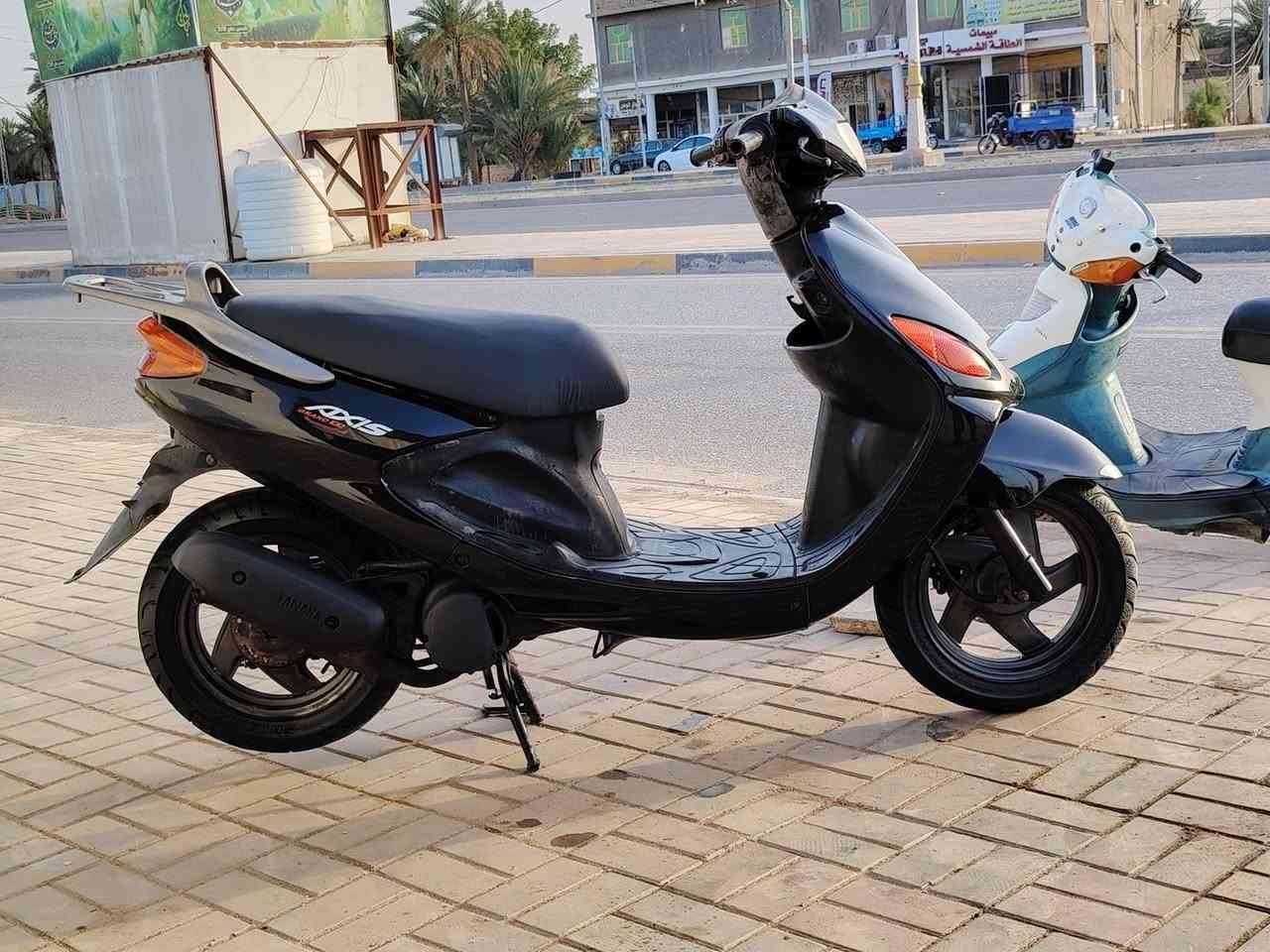 دراجه دولفين للبيع السعر ٦٠٠ وبيهه مجال الشراي يتصل عل الرقم *********** دراجه جديدة احله من الصوره واضع البلاد كرهبايات شغاله سلف هندر مكينه ناعمه شرط عدادات دراجه جديدة
