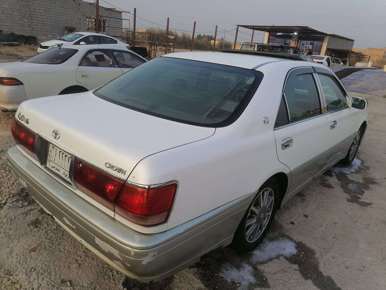 ياﷲ
اللهم صلِّ على محمد وآل محمد 

السلام عليكم 
للبيع تيوتا كراون ملكة 
مديل... 2000 أصل
رقم كركوك قرار 48 شرط مفحوصة بـسنة 21 
بفترة الشهرين مدفوع گمرگ وضريية باقية بس على فلوس الرقم فقط...!!! 
كفالة عامة من گص وضربة ونقل جثة 
ـــــــــــــــــــــــــــــــــــــــــــــــــــــــــــــــــــــــــــــ

المواصفات..!!! 
~~~~~~~~~~
فوول 1/1 للأخير
1_فتحة سقف
2_4 دگـم أصل
3_شاصي 175... D4 الكبير..! ✈️
4_كـريستال أصل 
5_تحويرة نجف بالكامل 💯
6_تبريد قطعتين شرط ثلج ❄
7_كراسي 4 كهربائي 
8_دبل شاشة دجيتل 
9_مفرغات هواء المقصورة الداخلية
10_بردة خلفية كهرباء 
11_مرايات.. اشارة ~ هيتر ~ شفط
12_داخل مخمل عسلي 
13_درگة صـاج أصل
14_ويل نجمة نفطي بلادي + تخم تاير جديد
15_ نظام... APS... TRC... ECO ~ شغال
16_ثلاجة خلفية
17_جام AUTO خضراوي
18_نيكل تكم بلادي
19_تور كشنات أصلي
20_ستيرن كهربائي 
 
ـــــــــــــــــــــــــــــــــــــــــــــــــــــــــــــــــــــــــــــ

السيارة جاهزة
گير جديد تخم دسكات وتخم فلنجات جديدات
ميزانية وبلنص مسويها جديدة حداديتها حلوة 
كهربائيات ~ گلوب واحد مابيها نقص...!!! 
السيارة جاهزة مال جناي وبالعافية ؏ـالياخذها
ـــــــــــــــــــــــــــــــــــــــــــــــــــــــــــــــــــــــــــــ

مكان السيارة📍
النجف الأشرف ~ ناحية العباسية

الـسعر : 💲
$130 وبيها مجال بسيط

للأستفسار : ☎️
الأتصال : بـالرقم + واتساب

{ *********** }
