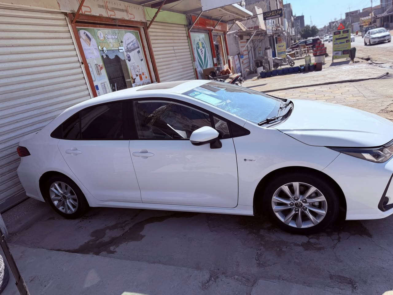 كورلا 24كفاله عامه
رقم بابل باسمي 
سياره جديده مكفوله من الشخط 
فول مواصفات 
ماشيه٣٠الف 
‏150$
بابل 
***********
