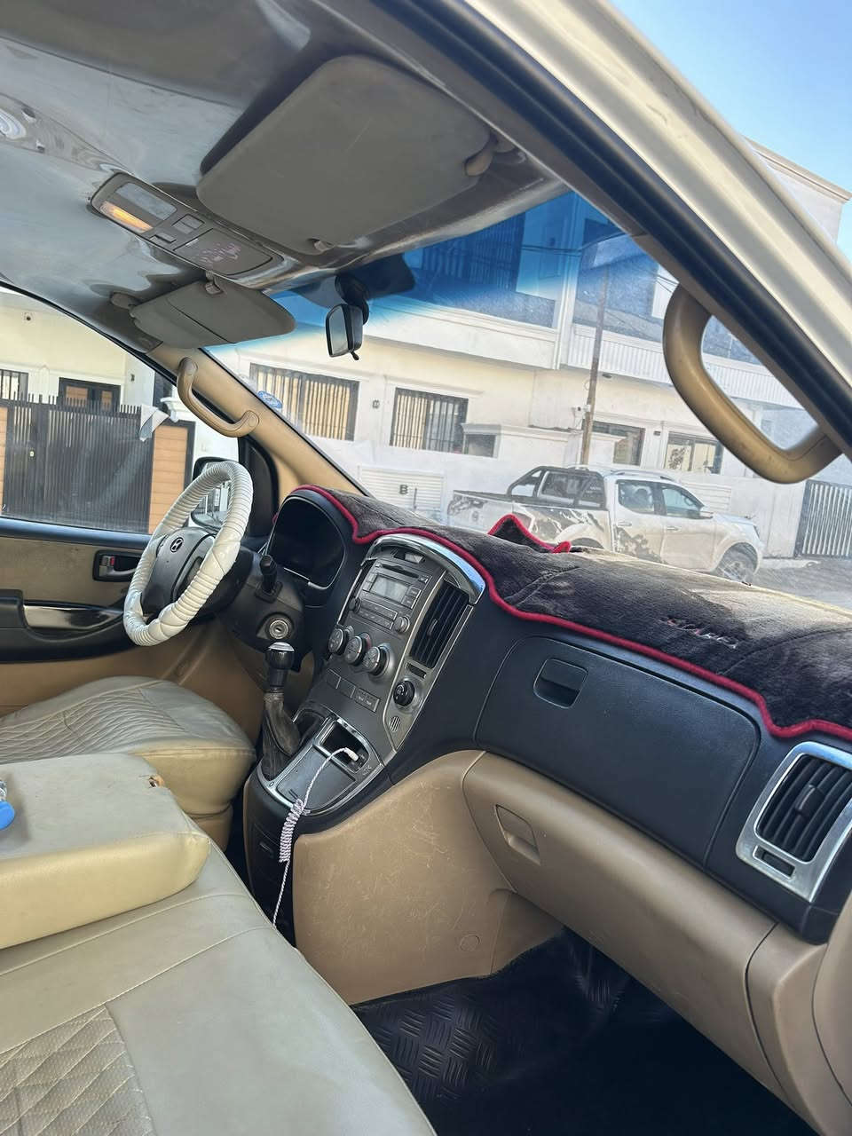 سلام عليكم اخوان سياره للبيع ستاركس مديل2013 سنوي ل 2029 جديد رقم انكليزي سياره ب نسبه كلشي نضيف  
سعره 160 بيه مجال 
رقم
***********
***********
