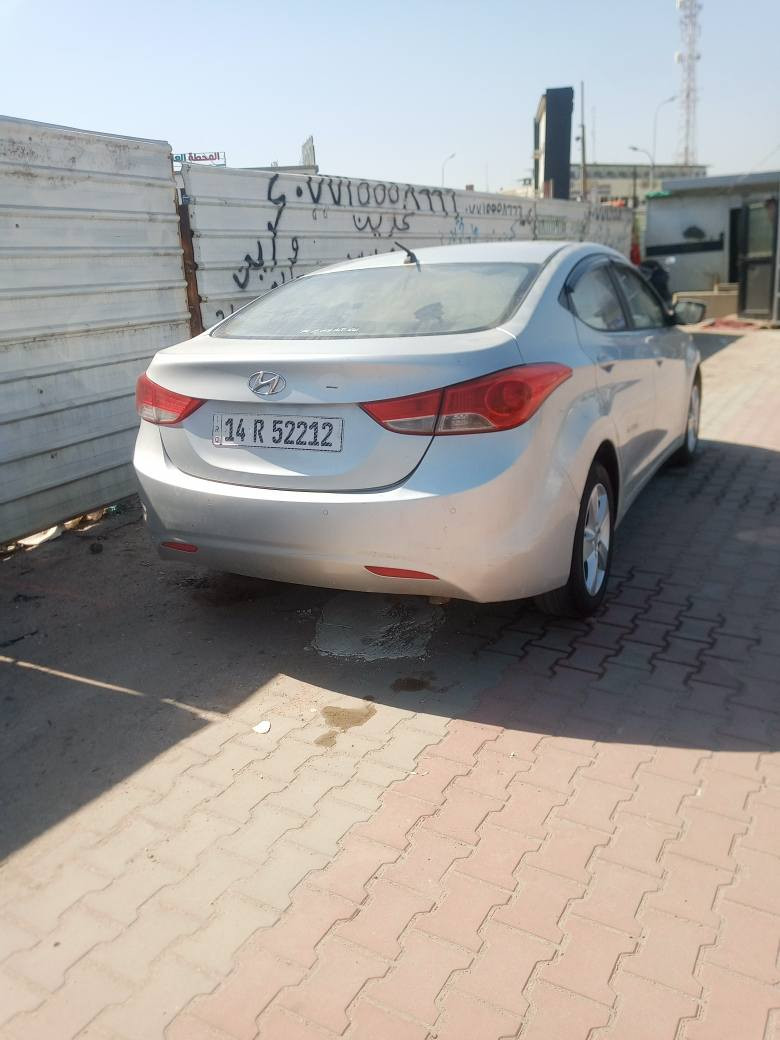 النترا افانتي كوري موديل 2012 وماكينه 1600 بيها تبخير سياره نظيفه رقمها بصره انجليزي سعر على الخاص *********** وبصوله من صبغ العام ملاحظات قليله مقفوله مقفوله من الصبغ العام البصرة, العراق
