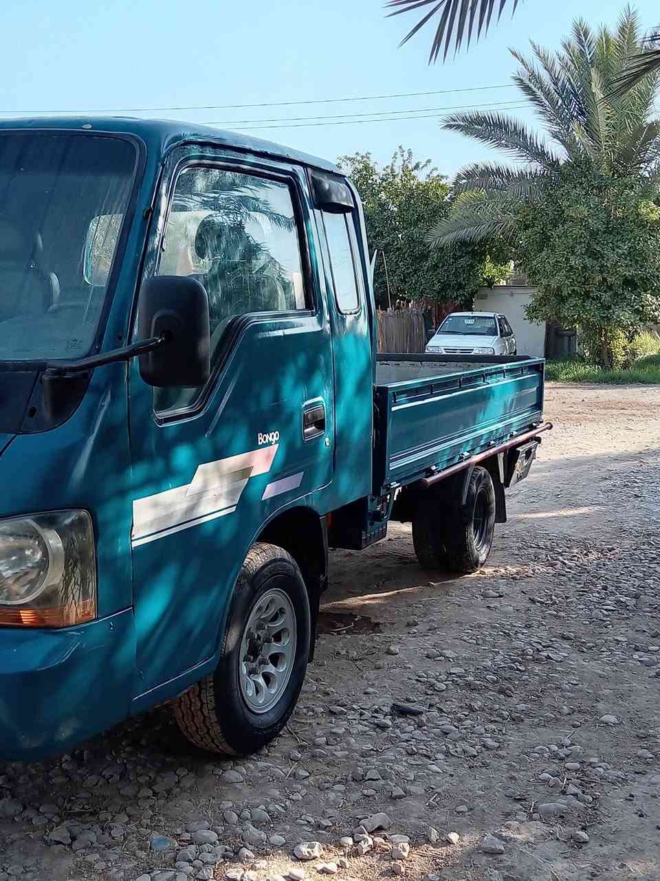 سلام عليكم كيه ام عيون موديل 2002 رقم بابل مشروع وطني تحويل مباشر سياره مصبوقه الجماليه مكفول محرك كير شاصي ساره بيها الوحه ضايعه ومسوي بيها تبليغ يعني ويه تحويل كبل نكليزي وعليها غرامه مليون وربعميه *********** السياره خير من الله
