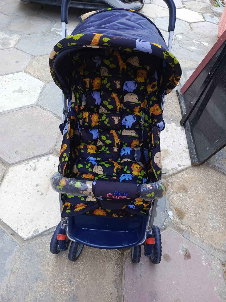 عربانة طفل للبيع مستخدمه مرتين فقط / ب50 وبيها مجال بسيط
للاستفسار *********** / بغداد حي اور
