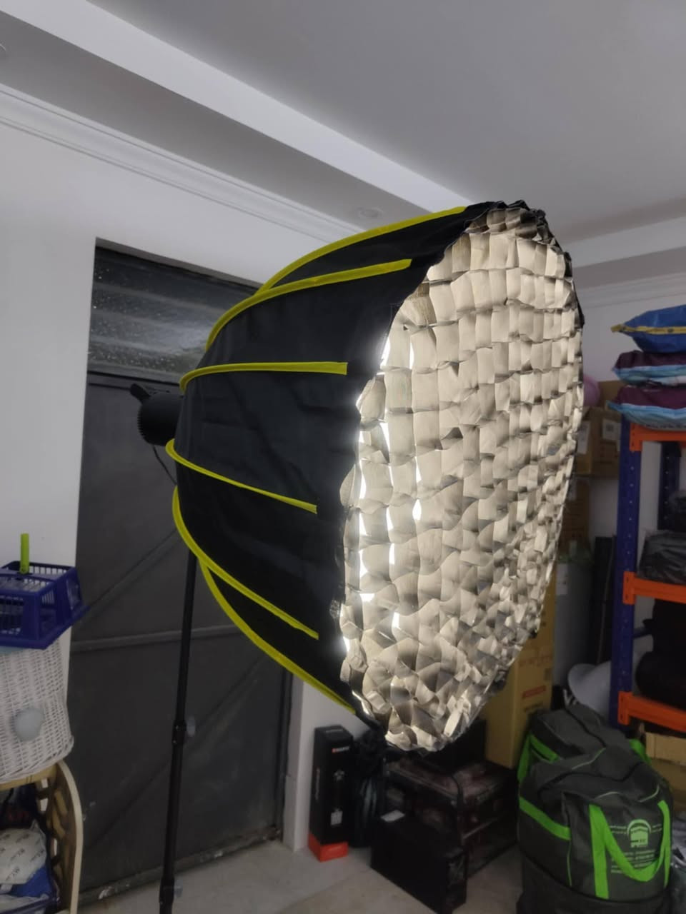 سيت الإضاءة كامل مستمره (جديد غير مستخدم )
قوة الإضاءة 100 واط 
الأوان ابييض و شمسي و اسفر 
ويا سوفت 90 سم و ستاند 2 متر 

قفلة 130 الف 🔒

توصيل موجود الجميع مناطق العراق


**إذا كنت صاحب هذا الإعلان وتريد حذفه لأي سبب، رجاءا أرسل رسالة إلى الدعم الفني**