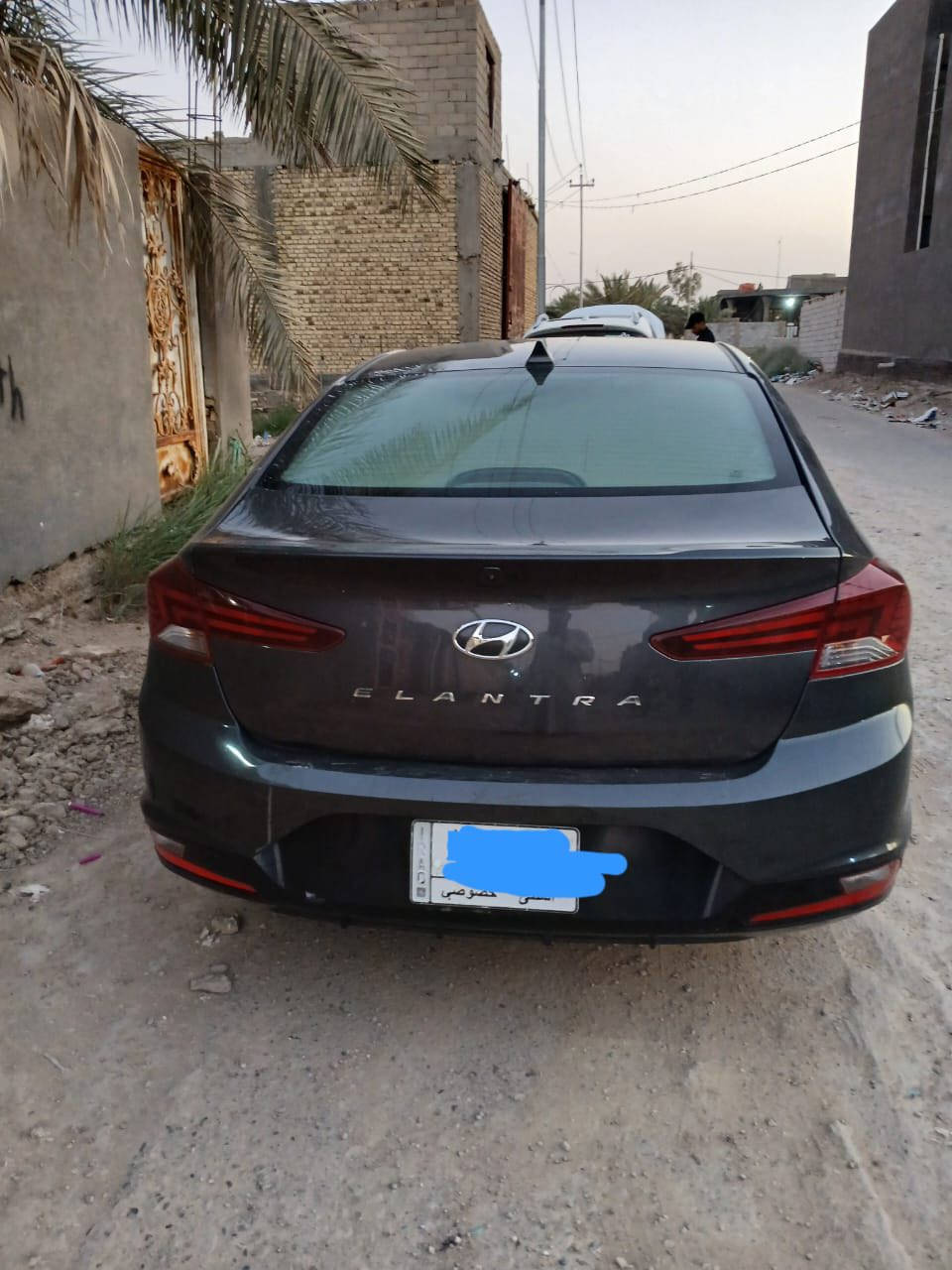 إلنترا مديل ٢٠ معوقين مثنى وكاله عامه من المعوق
جاملغ الأيسر بارد وبنيد تبديل  
ماشيه ٧٩  
السعر ١١٨ وبيه مجال
***********
