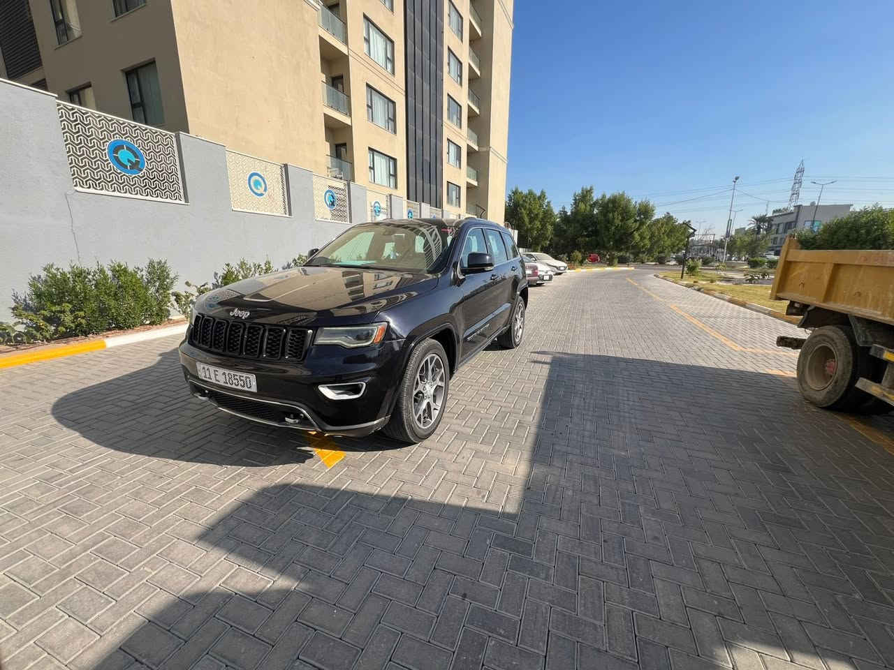 السلام عليكم جيب 2018 فئه 25 اعلى مواصفات فول الفول محرك 3600 بنوراما تشغيل عن بعد كراسي جلد معروفه مواصفات الفول السعر 195 حادثه بامريكا جاملغ امامي وخلفي ومصلح الامامي بامريكا والباقي هنا وبيه بين باب السكن والجاملغ تصليح ومرشوش كلير باسمي رقم وهزه جديده مكاني بغداد حي الاطباء‭٠٧٧١ ١٩٨ ٤٥٤٥‬
