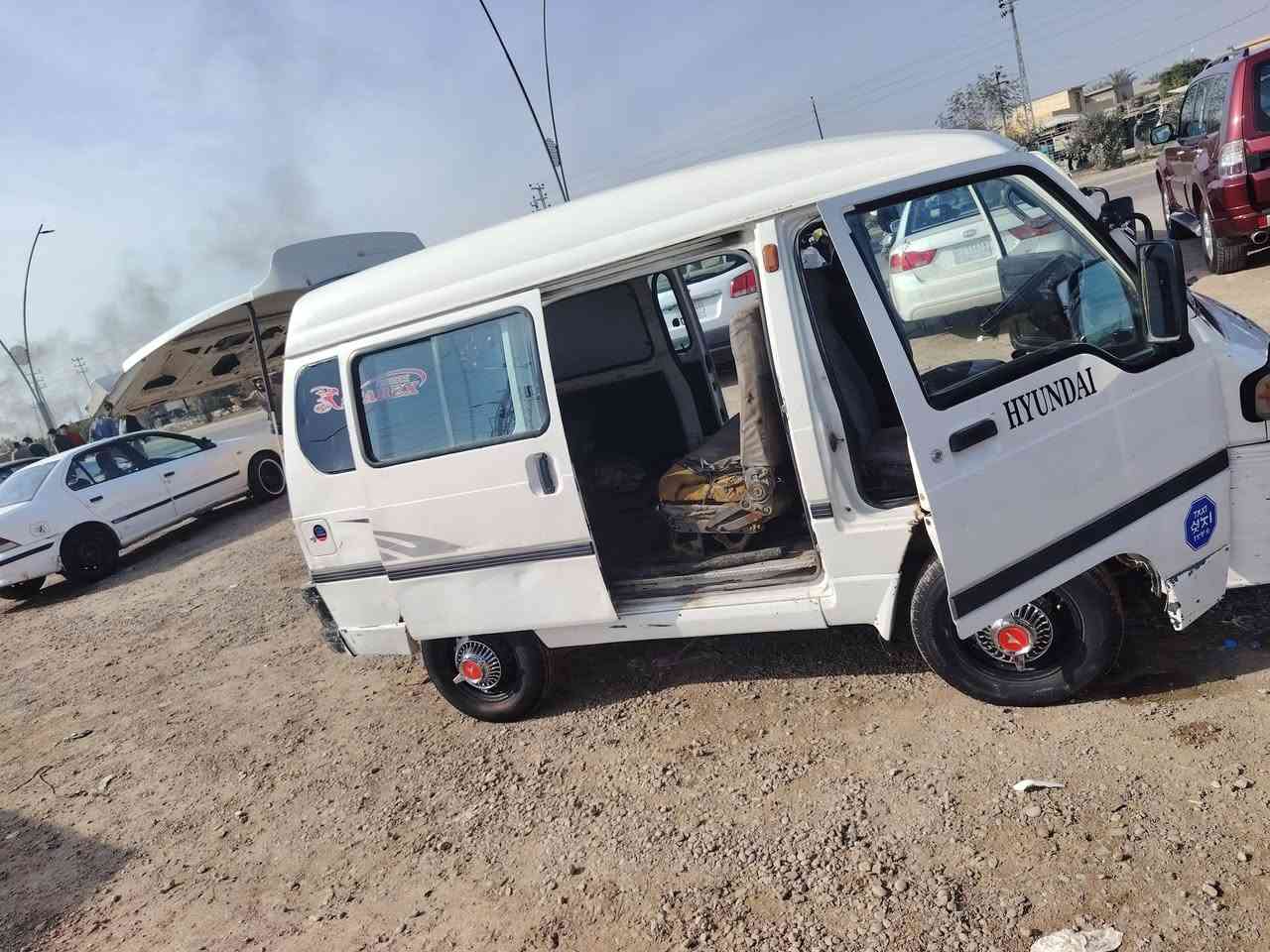 السلام عليكم مرخصه الادمن المحترم سي ام سي SMS ياباني للبيع سياره بلاديه وجديد8 راكب رقم ذي قار خصوصي تحويل ثاني يوم مباشر كير ومكينه واكسل ومشط وببر جديد تخم تاير كهربائيات شغاله عنواني ديالى بيع سريع السعر17 غير متواجد على الفيس بيع فقط اتصل على الرقم***********
