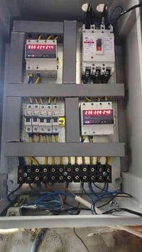 من بغداد فني كهرباء تأسيسات وصيانه منزليه عامه سيمنز بوري تري كيبل كنت...