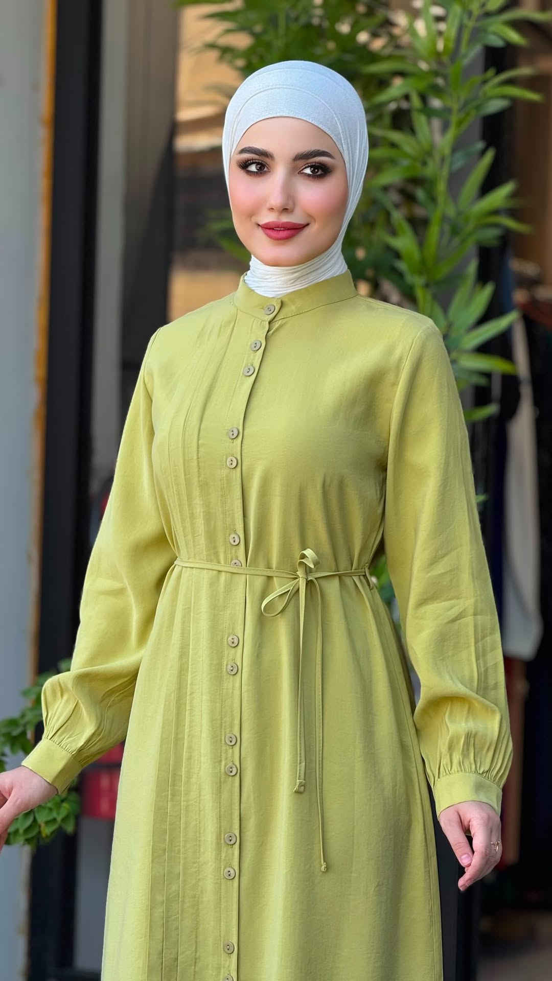 ⁨	⁨	⁨ ⁨ إطلالة تجمع بين الأناقة والراحة 🤍
✔️ خامة تركيه جدا راقيه 
✔️ تصميم راقٍ بقصة مريحه 
قياس 38, 40, 42, 44, 46, 48 
سوت عملي راقية ولمسات ناعمة تناسب كل الأوقات
للحجز والأستفسار عبر الرسائل 📩
واتساب ***********

#fypシ #hijab #اكسبلور⁩⁩
