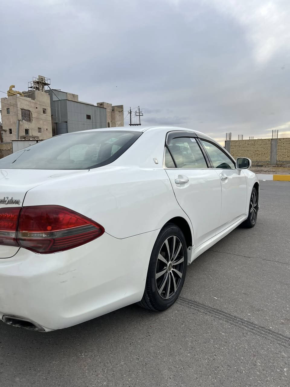 سلام عليكم شاهينه حوته مديل 2008 اصل رقم بصره محرك V6 سته سلندر مكفوله كفاله عامه ضربه وتبديل وصبغ جاهزه سياره مكينه وكير وحداده وتخم تاير سعر 105 وبيه مجال بصيط مكاني ناصريه مركز ***********
