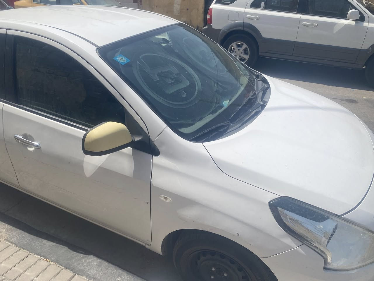 نيسان هندي مديل 19 رقم بصرة جديد بسمي سنويه تنتهي 2029 اتصال عل الرقم ***********بيه بأرد مكفول من الظربه اتصال وتدلل
