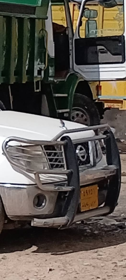 لبیع درع نیسان ناڤارە ***********
