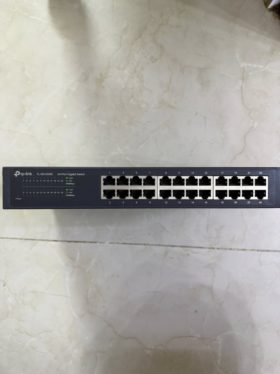 السلام عليكم ورحمه الله وبركاته
OTDR NOVKER اوتي دي ار نظيف واستعمال شخصي سعره 600 الف

سكتر واحد فقط تيتانيوم 2.4 سعره 40 الف

سكترات ubnt 2.4 عدد 6 للبيع سعر الواحد 35 الف

ارنب اومنتك سعرة 35 الف

سيسكو 2960 بورتين كيكا سعره 45 الف

سيسكو 2950 عادي عدد 2 سعر الواحد 30 الف

سيسكو 3750 بي 12 بورت فايبر  سعرة 130 الف

كارت جيبون 8 بون عدد 3 سعر الواحد 350 الف

سبلتر 1×4  عدد 11 سعر القطعة 2,500 دينار

سبلتر 1×16 عدد 115 سعر القطعة 3,000 دينار

 اودي اف. ODF   عدد 3 سعر الواحد الف 20

هاب سيسكو 5 بورت عادي سعرة 10 الاف

ميديا كونفيرتر تحول من الفايبر LC الى كيبل LAN كيكا سعر الوحده 20 الف عدد 5

فلاش طاقه شمسية سعرة عدد 1 سعره 10 الاف

بس هذني الي عندي المعروضات ماعندي غير شي 

مكاني بغداد الغزالية


**إذا كنت صاحب هذا الإعلان وتريد حذفه لأي سبب، رجاءا أرسل رسالة إلى الدعم الفني**