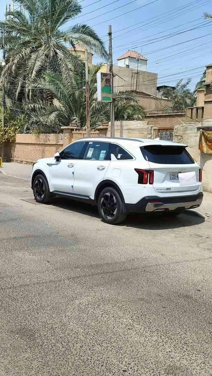 سورنتو 2025
ماشية 13500الف 
2 كاميرا 
كشنات جلد  بلادي حار بارد 
كشنات كهرباء 
جنطة كهرباء 
تشغيل عن بعد 
جام يصعد وينزل بالريمونت 
ويل 19 
محرك 6 سلندر
رقم اربيل 
للاتصال او مراسلة واتس اب ***********
