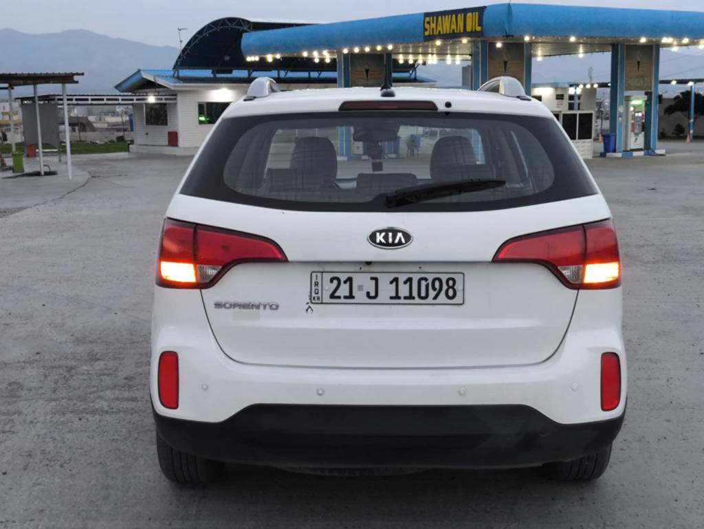 کیا سۆرینتۆ 2013 شکڵ گۆڕاوی 2014 بێ بۆیاخ مەکینەی نەکراوەتەوە گێڕوو مەکینەی بەشەرت یەک پەڵە ساردی بچوکی پێوەیە سەنەوی تا2028تازەیە بەناو خۆمانەوەیە سعری 183وەرەقەو مەعامەلەیەکی برایانەشی تیایە شوێن سلێمانی *********** -*********** السليمانية, العراق
