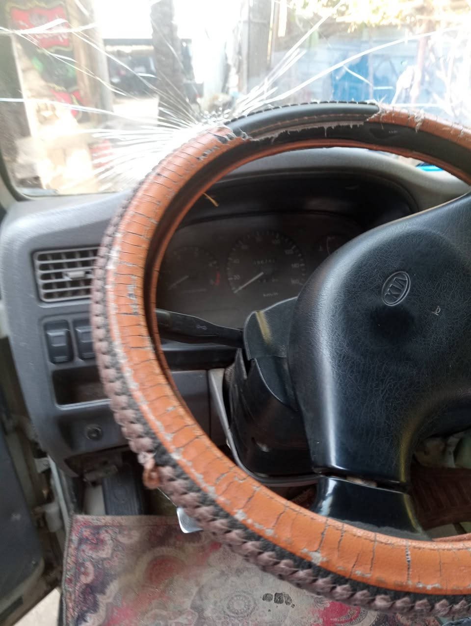 سياره فونتيرا موديل 2000باسمي تحويل مباشر اصوليه بلاديه بيه ملاحظات بسيطه بيع مستعجل  سعرها60وبيها مجال عنوان كربلاء طويريج اتصال***********
