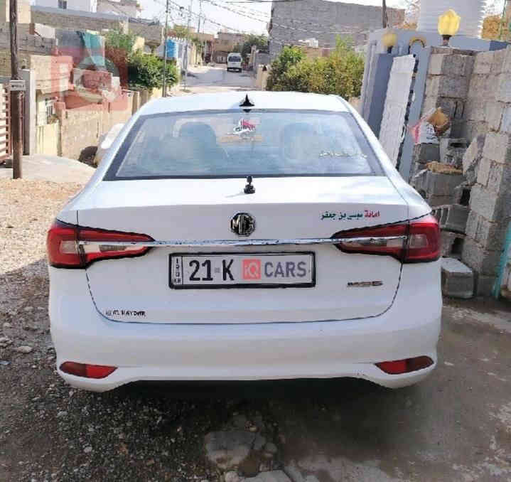 {السلام عليكم ورحمة الله وبركاته}
{للبيع او مراوسه حسب القناعه } 

{نوع السياره/ Mg5} 

{مواصفات / STANDART} 

{1-لايت عدسه} 
{2-مثبت سرعه} 
{3- مانع انزلاق} 
{4-عداد قياس للاطارات} 

 {ماشيه/27000الف}

{حجم المحرك/1500 تنفس طبيعي }

{ السنور مع صور السياره}

{مكان/ديالى خانقين}

{السعر/107بيه مجال } 

{الرقم/***********}
