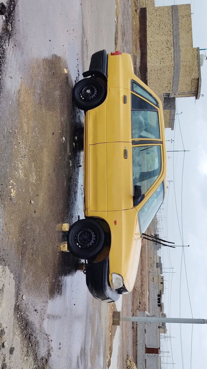 السلام عليكم سياره موديل 13 مطلوبه هيئه وغرامات 300 تيتين عليك تيتهن وراي السياره  السياره رقم النجف مشروع وطني سياره بها النمر رابعه تفلت وابويا خيط سياره توهم معمره كل سعر رايته ب 25 وابيها مجال ومكان الديوانيه الشافع ***********
