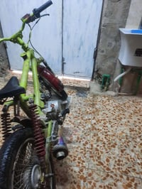 دراجة البيع مكينه حلوه صالنصه رياضي هاي الدراجه شوف عينك تنميره الكير ...