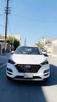 للبيع فقط بدون مرواس   توسان وراد امريكي 2020  ماشيه ٤٥  الف سيارة جدي...