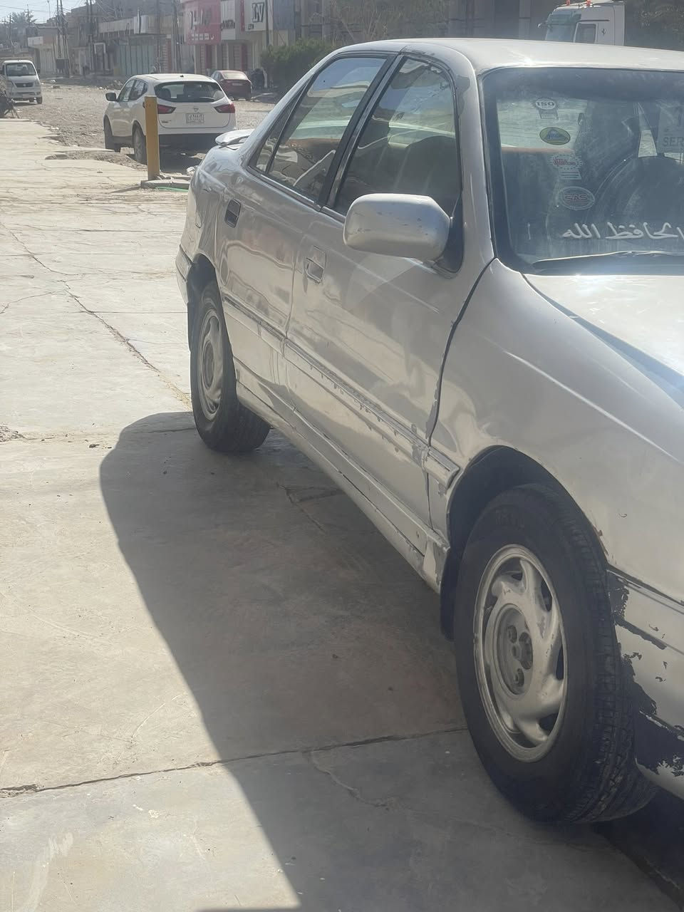 ‏السلام عليكم النترة 1995 السيارة جاهزة 100%السيارة مجفت جديد وباتري جديد
وتخم تاير جديد السيارة ما ناقصهة أي شي اشغل وتمشي مسكر وصاحبها موجود من صبح يحولك اوتاماتيك مو عادي 
لايت زنون تبريد وتدفئة السعر مناسب 33 وبيهة مجال 
***********هـ
