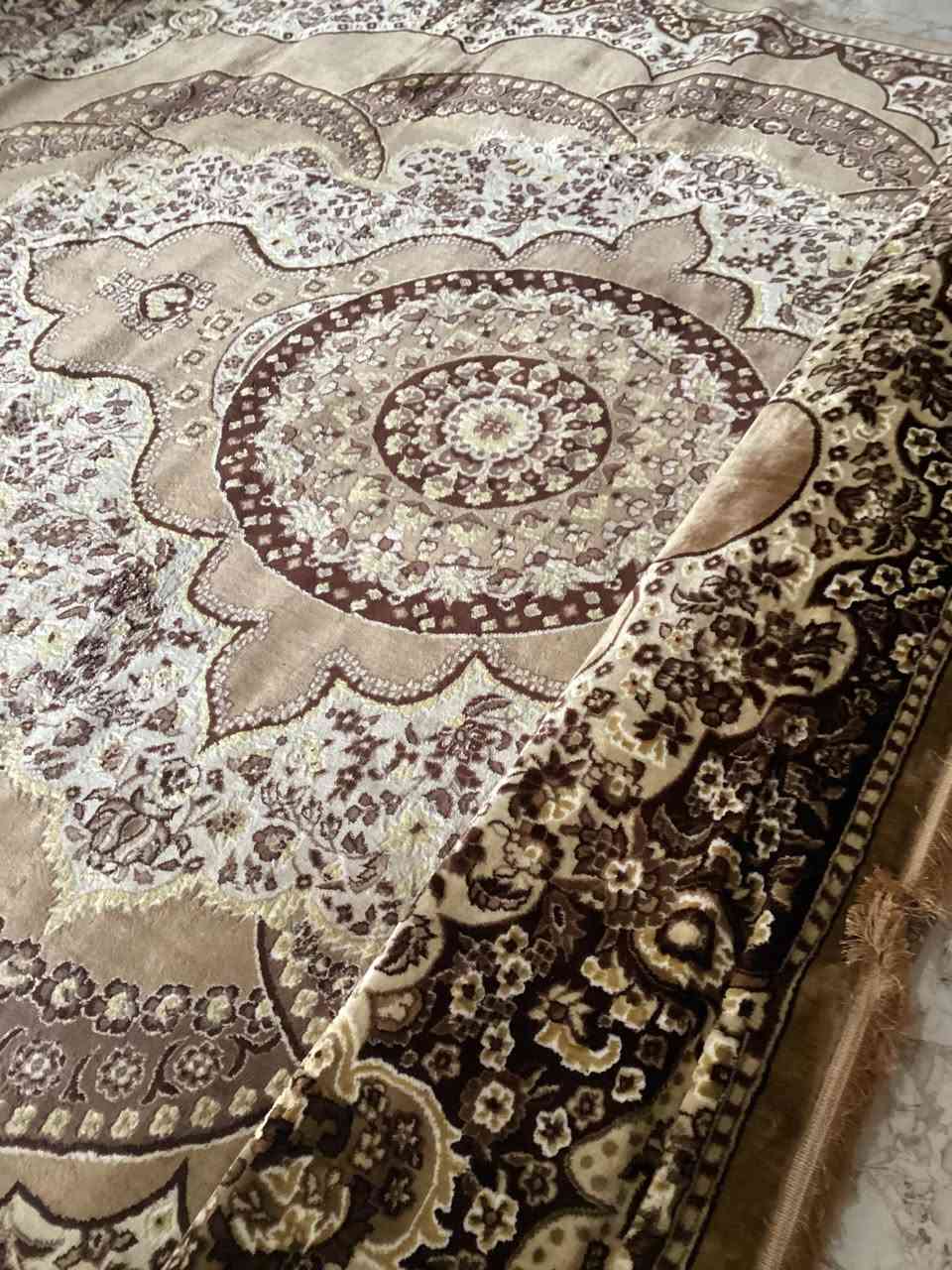 السعر ١٢٥ الف 
محفورة راقية صناعة ايطالية قياس ٣ في ٥ مال بيت شرط النظافة وما بيها اي عيب
العنوان حي السماح الثانية


**إذا كنت صاحب هذا الإعلان وتريد حذفه لأي سبب، رجاءا أرسل رسالة إلى الدعم الفني**