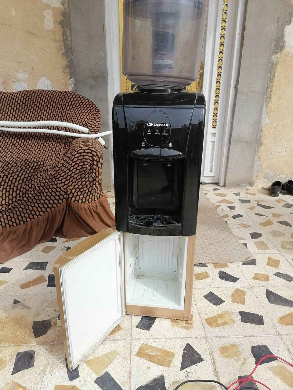 ثلاجة ماء عاطلة كاملة مع الفلتر


**إذا كنت صاحب هذا الإعلان وتريد حذفه لأي سبب، رجاءا أرسل رسالة إلى الدعم الفني**