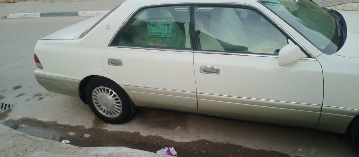 السلام عليكم راس الثور ياباني مكفول من الكص والنقل والضربه والصبغ العالم بيه بس الحزام الجوه مصبوغ كير محرك 3000الالف فيشتين بسمي السياره رقم بصره نكليزي حداده تبريد دواخل تخبل السياره السعر 105وبيه مجال للشراي عنواني الزبير. حي القائد البصرة, العراق


**إذا كنت صاحب هذا الإعلان وتريد حذفه لأي سبب، رجاءا أرسل رسالة إلى الدعم الفني**