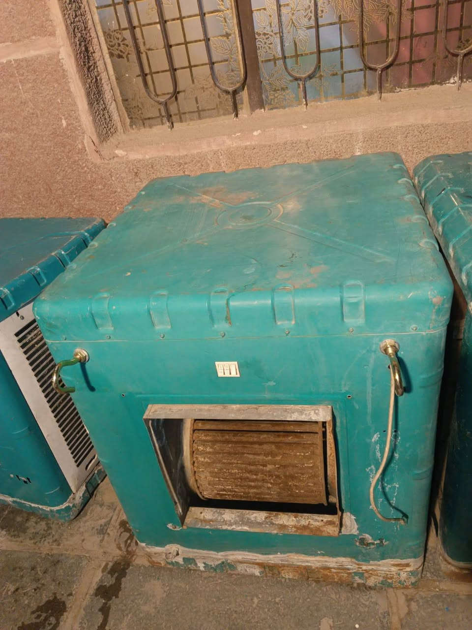 مبردات فقط گشر لوحده ع ٢٥


**إذا كنت صاحب هذا الإعلان وتريد حذفه لأي سبب، رجاءا أرسل رسالة إلى الدعم الفني**