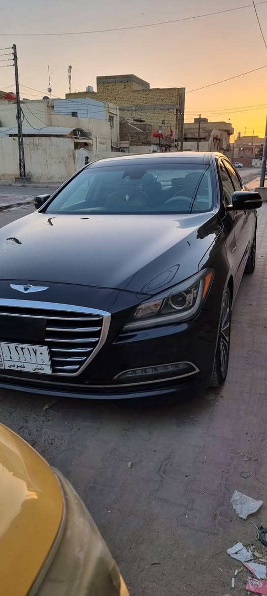 السلام عليكم جينسيز موديل 2015 بدون حادث مشروع وطني رقم مثنى العداد 71 الف وارد امريكي محرك كير مامفتوح السياره فتحت سقف نقطه عمياء تراكشن رادارات مثبت سرعه مانع تصادم وكثر من الاوبشنات لايعني ذكرها داخل بيج فيها شروط بسيطه  وبارد قليل بيع فقط 170$ورقه وبيه مجال المكان ميسان ومن الله التوفيق. ***********.
