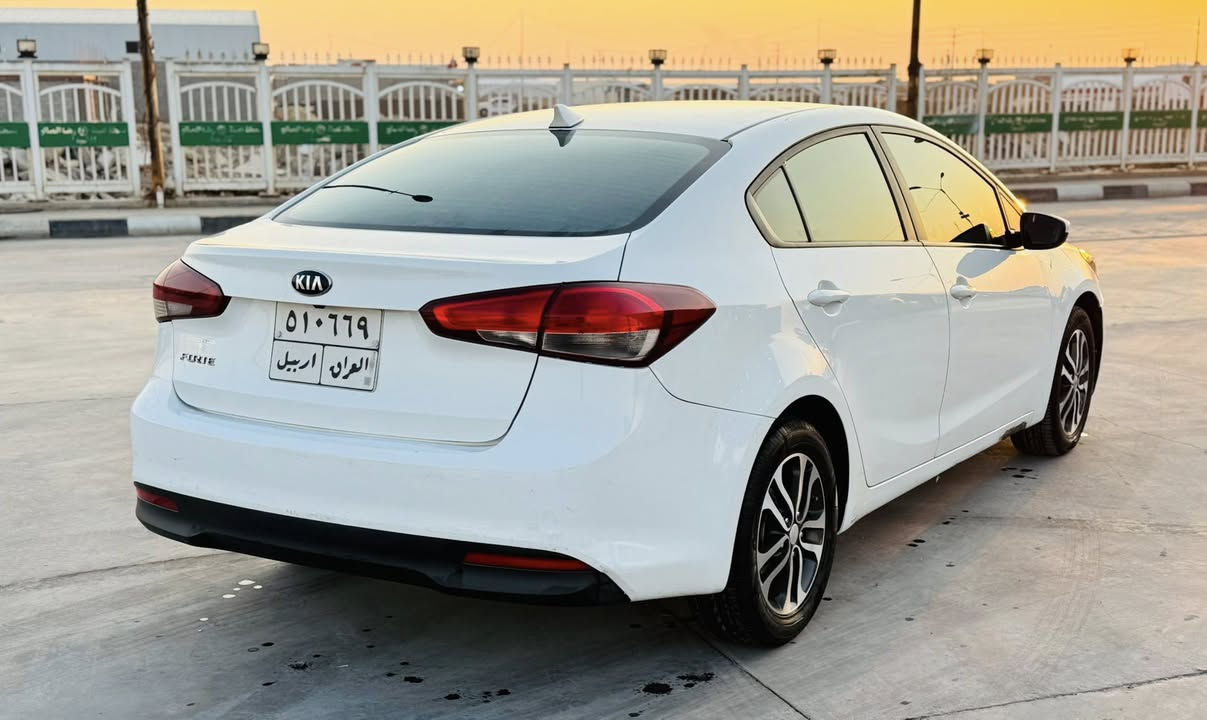 فورتي 2017
رقم اربيل هزة ورقم وسنوية جديد بأسمي

مكينة وكير بحالة جيدة

مكينة 2000 دوش

بدون ضرر فقط صبغ ( باب السايق والخلفي ) ومباوك بالجاملغات على كد شبر
السعر 112
مكاني بغداد البياع ***********
