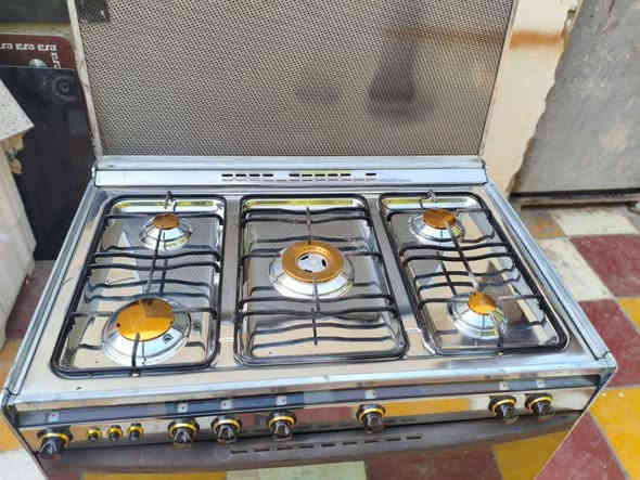 السلام عليكم كريازي جديد باب اول نضيف جدآ جدآ جدآ نار فرن فول ضمان شهر صيانه بيتك مجاني العنوان الحله نادر ٣ تليفون ***********
