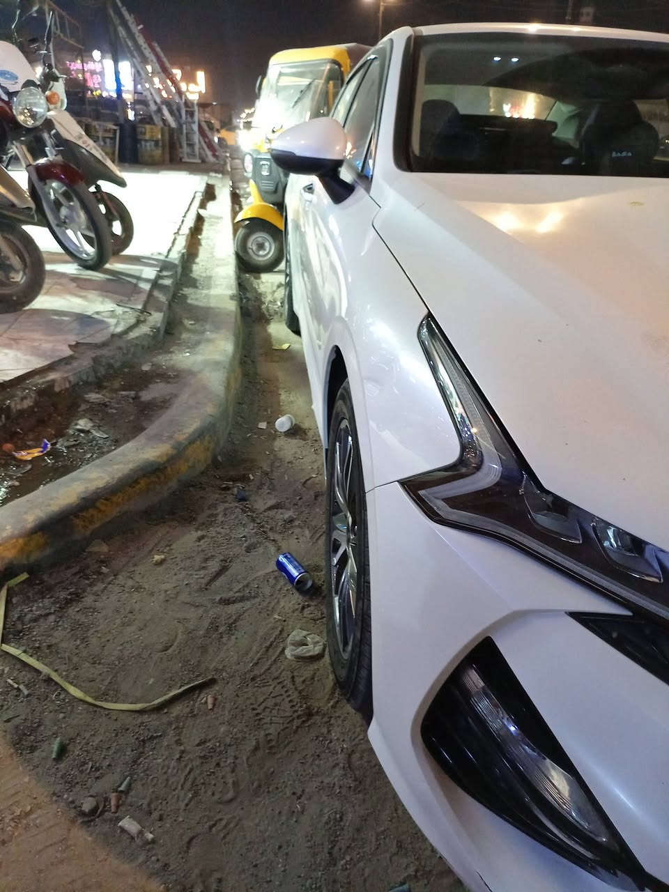 للبيع K5 موديل ٢٠٢٢ لون صدفي ابيض رقم بغداد محرك ٢٠٠٠ وارد كوريا بانزين فقط بلادي خط واحد
بيه كلير اجتي من كوريا ٤ قطع جاملغ أمامي ايمن وبنيد وباب وجاملغ الخلفي ايمن
السيارة فول عده بانوراما والكشن مابي تبريد مو كهربائي
فوال حساس رادارات أماميه وجانبيه
تحديد مسار
٥ انظمه قيادة
كير ماوس
شفتات بالستيرن
تبريد قطعتين
داخله جلد اسود
مانع انزلاق
سايد بريك كهربائي
السعر 💐 155 ورقه بيه مجال 💐
العنوان بغداد الشعب حي الجزائر شارع محطه سما بغداد ***********
