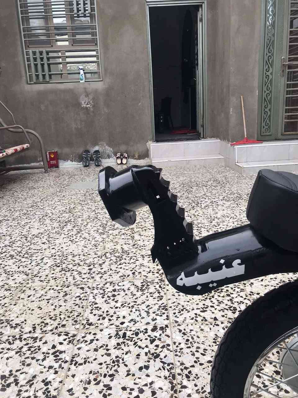 سيبايه باكستانيه + صندوكً دلفري جديد مامستعمل هواي سعر سيبايه 50 الف + سعر لصندوكً 40 وبي مجال لشراي العنوان بصره ابو لخصيب :الرقم : *********** لمو شراي لا يدخل رجاءاً
