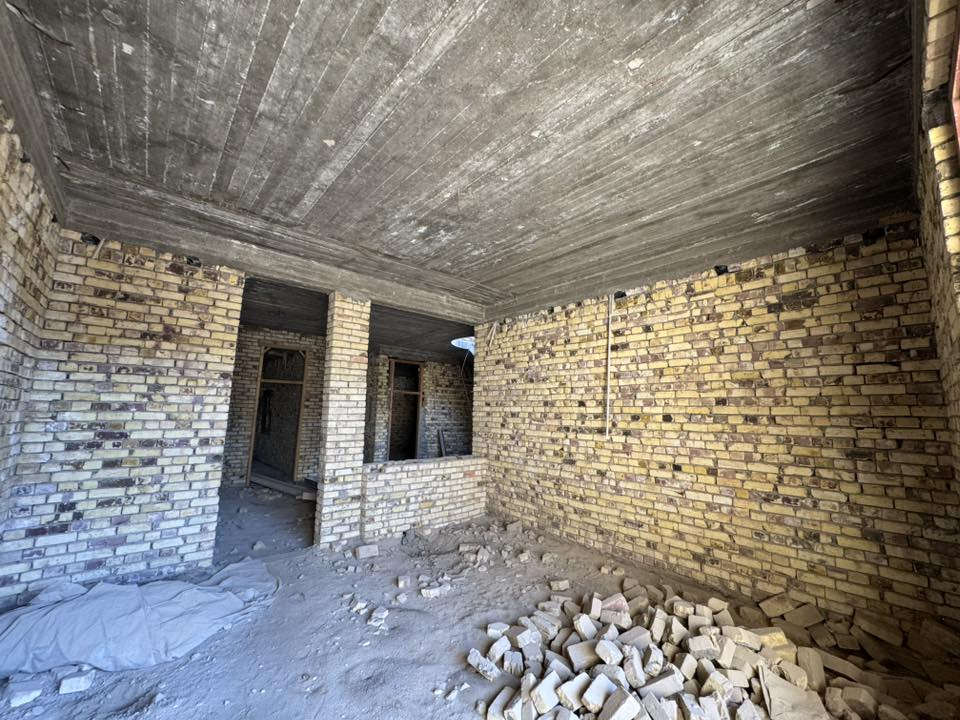 #اعلان_رقم_380
⚜️هيكل للبيـع طابقين كونكريت مسلح|| طابـو زراعي سند 25

⚜️مسـاحـه 200 واجة 
❗️العنوان / التقية الثالثة يبعد عن الشارع الرئيسي 50
شارع تبليط
⚜️ تفاصيـل || طابقين 
الطابق الاول / غرف نوم عدد 2 + صالة + مطبخ + استقبال + حمام داخلي وخارجي + منور + طارمة كبيرة
الطابق الثاني / غرف نوم عدد 4 + صالة + حمام 

.
للأتصـال أو واتسـاب : ***********
