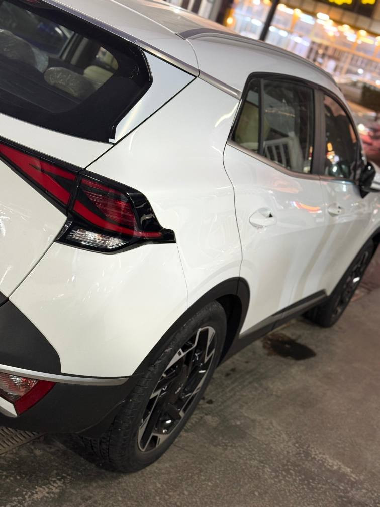 سبورتج موديل ٢٤ ماشيه ٢٥ كم فول عدا البانوراما.. بيها كم حالوبه بالقماره فقط
السعر ٢١٠$
الاتصال *********** بغداد, العراق
