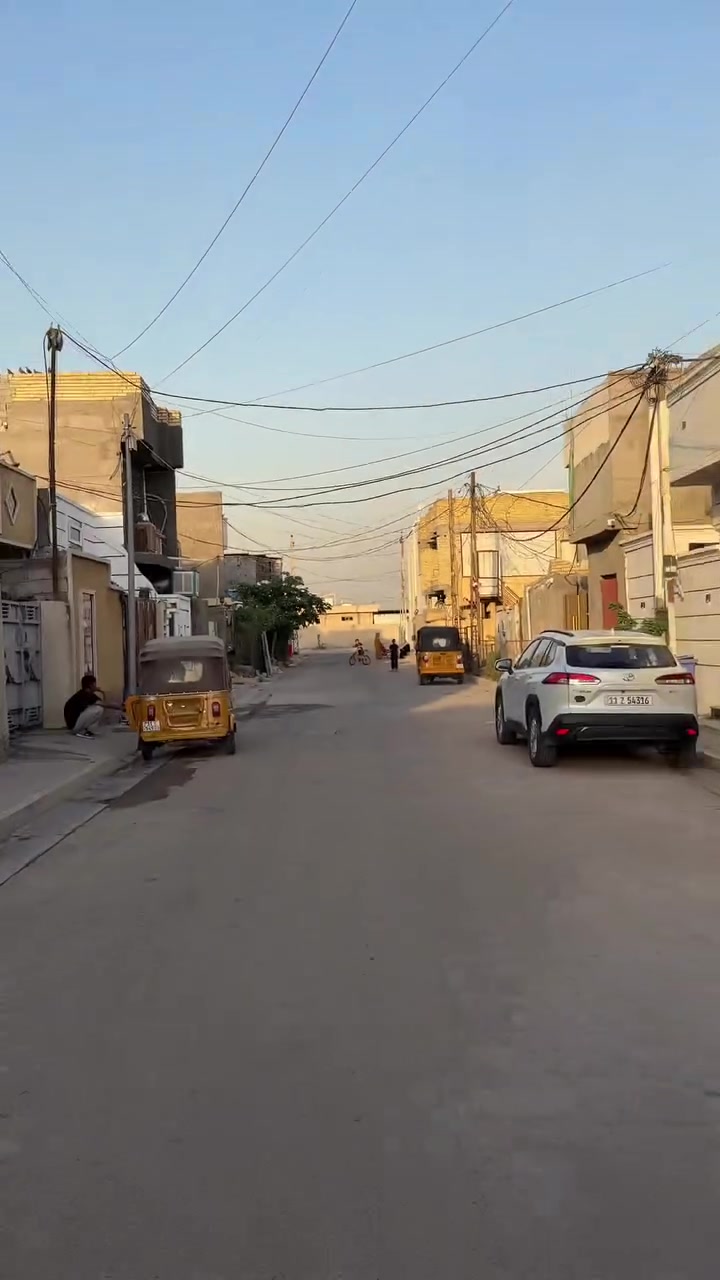 ‏بيت مساحة 150 متر ملك صرف للبيع مطلوب إسكان وقدره￼ 50,000,000 طبعا البيت ركن بواجهة 10 في 15 مدفوع كامل خدمات وبي  إجازة بناء
￼ أربع غرف نوم ￼ مع استقبال مع مطبخ حار بارد تكرمون صحيات خارجية وصحيات داخليه ￼ وصحيات بالطابق الأول

￼ مكتب الخالدي أبو يزن موبايل *********** أثير *********** أثير *********** ￼ كلهم بيهم WhatsApp
