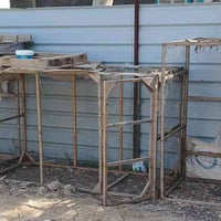 ٤ اقفاص • للدجاج • بيهن مجال